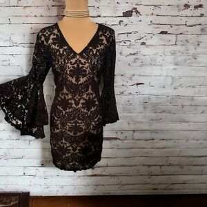 Bell sleeve lace dress